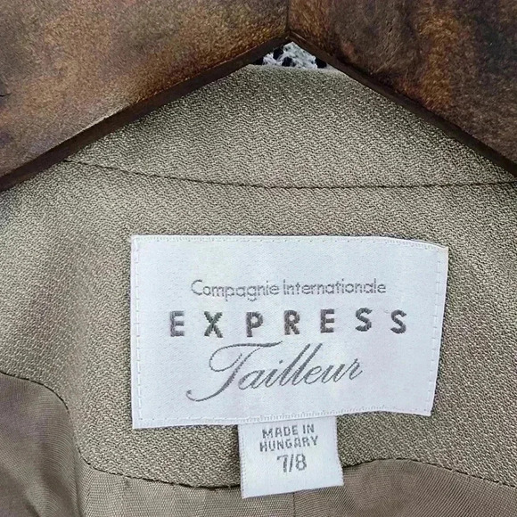 Express wool blend women's career blazer 7/8 Tan - Picture 6 of 8